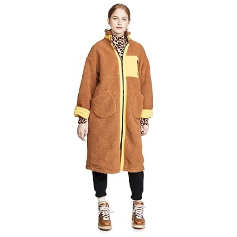Zip Up Teddy Long Coat
J.O.A.